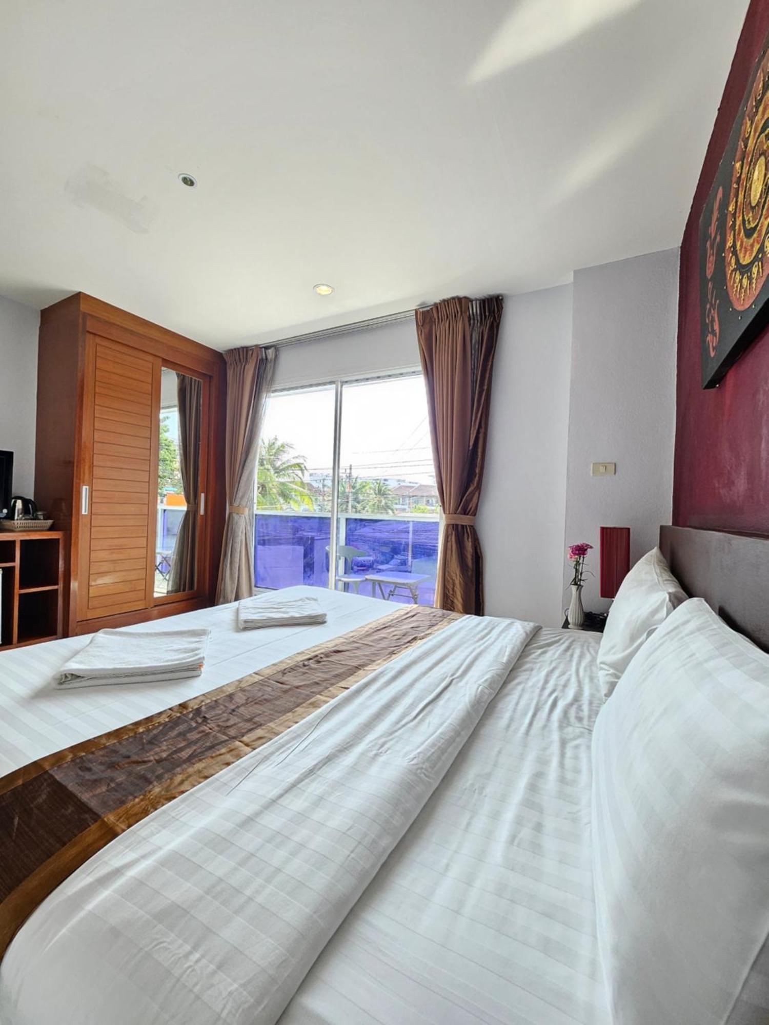 La Xenia Hotel Kata Beach 외부 사진